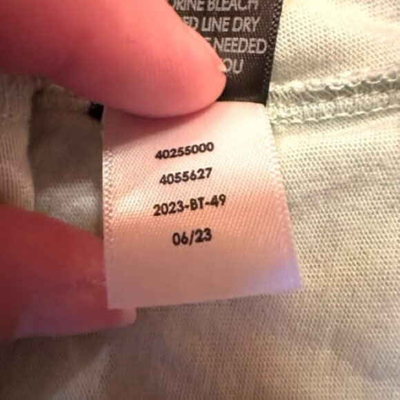 Women’s torrid 1 Pale Blue Girlfriend Signature Jersey V-Neck Tee 14 16 1X 1XL - Picture 11 of 11